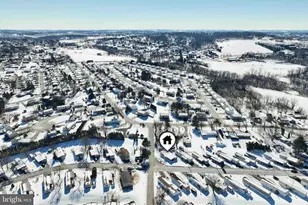 301 Blue Jay Dr, Red Lion, PA 17356 - Photo 5