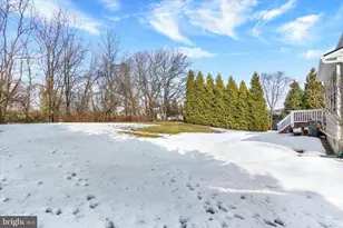 675 Clydesdale Dr, York, PA 17402 - Photo 9