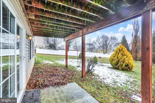 155 Austin Dr, Mount Wolf, PA 17347 - Photo 27