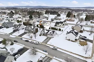 390 Pebble Beach Dr, Mount Wolf, PA 17347 - Photo 55