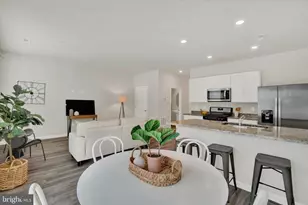 635 Locust Run Dr, York, PA 17404 - Photo 7