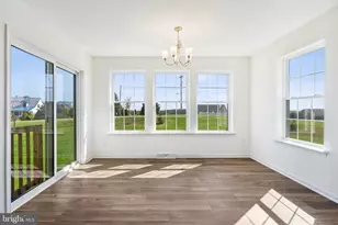 25 Meadow Ln, Hanover, PA 17331 - Photo 7