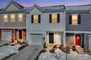 325 Locust Run Dr, York, PA 17404 - Photo 3