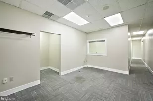 911 E Market St, York, PA 17403 - Photo 31