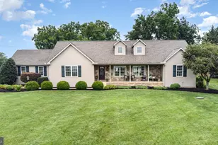 196 Spring Dr, Dillsburg, PA 17019 - Photo 1