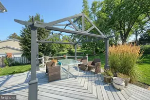 2415 Wildon Dr, York, PA 17403 - Photo 9