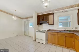 126 Claremont Dr, Seven Valleys, PA 17360 - Photo 9