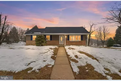 810 Jefferson Lane, Red Lion, PA 17356 - Photo 1