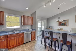 331 Braddock Dr, Etters, PA 17319 - Photo 9