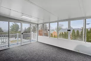 1360 Breezeview Dr, York, PA 17404 - Photo 9