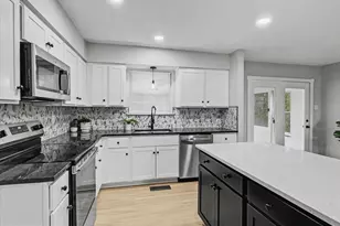 1360 Breezeview Dr, York, PA 17404 - Photo 7