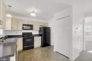 655 Fisher Dr, York, PA 17404 - Photo 7