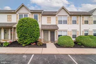 452B Buttonwood Ln, York, PA 17406 - Photo 1