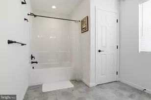 520 Darrow Rd, York, PA 17404 - Photo 27