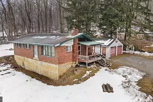 4460 Druck Valley Rd, York, PA 17406 - Photo 9