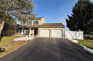 812 Kinross Ave, York, PA 17402 - Photo 9