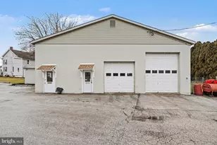 719 Frederick St, Hanover, PA 17331 - Photo 1