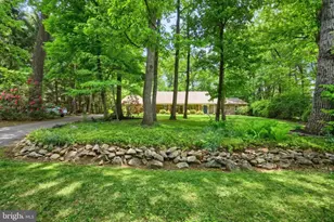 1701 Oakwood Dr, Hanover, PA 17331 - Photo 7