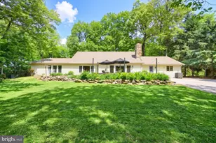 1701 Oakwood Dr, Hanover, PA 17331 - Photo 15