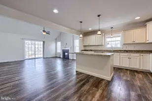 310 Andrew Dr, York, PA 17404 - Photo 7