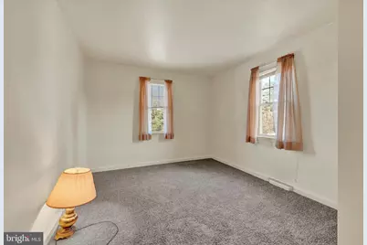 3049 E Prospect Road, York, PA 17402 - Photo 9