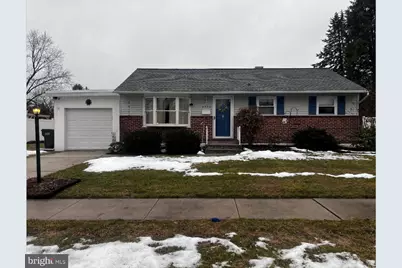 3872 Oakleigh Drive, York, PA 17402 - Photo 1