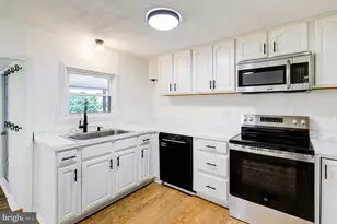 5497 Stambaugh Rd, Spring Grove, PA 17362 - Photo 7