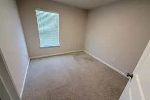 255 Maple Run Dr, York, PA 17404 - Photo 5