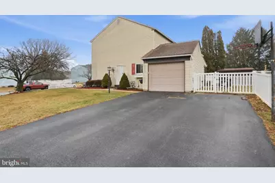 3512 Heritage Drive, York, PA 17402 - Photo 5
