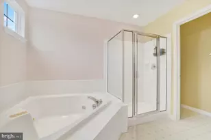 1366 Aster Dr, York, PA 17408 - Photo 17