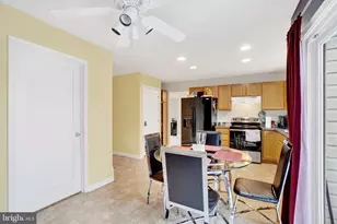 1366 Aster Dr, York, PA 17408 - Photo 7