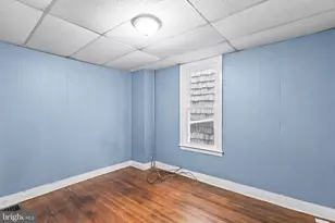 402 Broadway, Hanover, PA 17331 - Photo 25