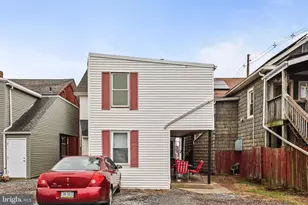 402 Broadway, Hanover, PA 17331 - Photo 21