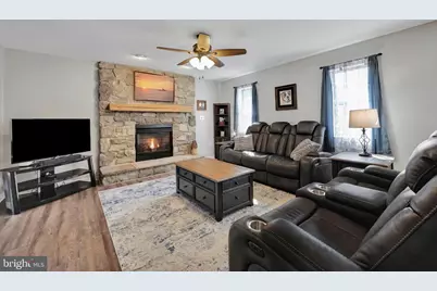 24 Rockdale Drive, Seven Valleys, PA 17360 - Photo 7