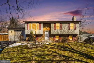 48 Colonial Dr, Hanover, PA 17331 - Photo 1