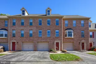 1202 Skyview Dr, York, PA 17406 - Photo 3