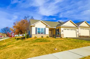 624 Bluff Stone Dr, York, PA 17402 - Photo 1