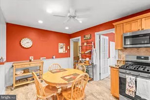 155 George St, Hanover, PA 17331 - Photo 15