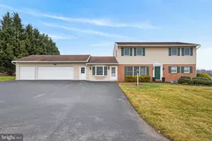 150 Yoe Dr, Red Lion, PA 17356 - Photo 1