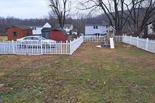 1901 Powder Mill Rd, York, PA 17402 - Photo 19