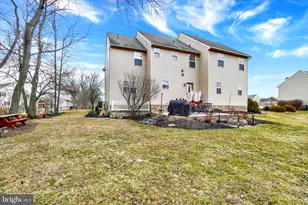 1724 Candle Ln, York, PA 17404 - Photo 9
