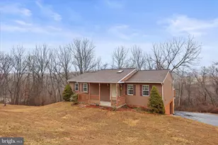 84 Lakeview Cir, Hanover, PA 17331 - Photo 3