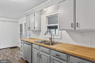 4918 Pleasant Valley Rd, York, PA 17406 - Photo 13