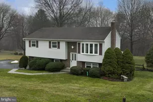 310 Dorwart Cir, Etters, PA 17319 - Photo 1