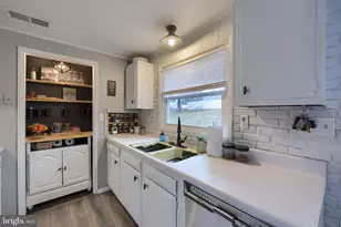 390 Lincolnway Dr, York, PA 17408 - Photo 7