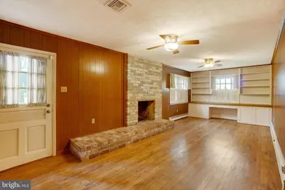 24 Springwood Avenue, Stewartstown, PA 17363 - Photo 5