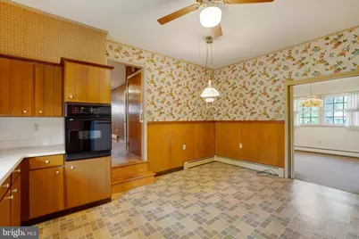 24 Springwood Avenue, Stewartstown, PA 17363 - Photo 9