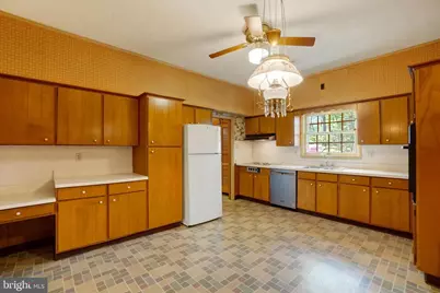 24 Springwood Avenue, Stewartstown, PA 17363 - Photo 7