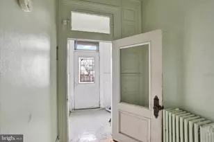 104 E College Ave, York, PA 17401 - Photo 3