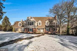 1059 Hillside Dr, York, PA 17403 - Photo 1